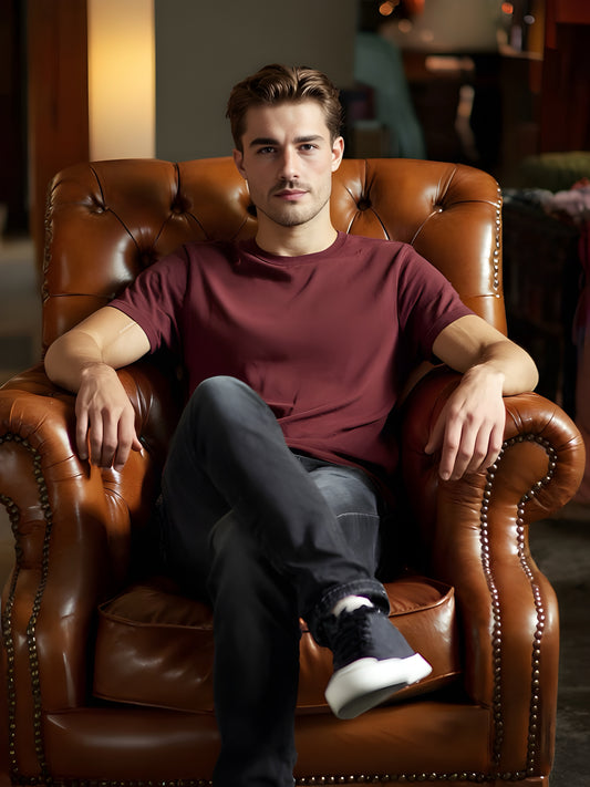 LUSSOVOGUE Maroon Regular Fit T-Shirt – 100% Cotton Comfort, Minimalist Style