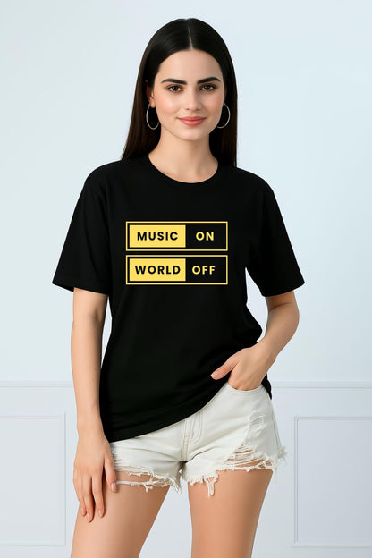 LUSSOVOGUE- Oversized T-shirt [Music On, World Off]